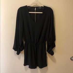NWOT Vici Romper, Size S